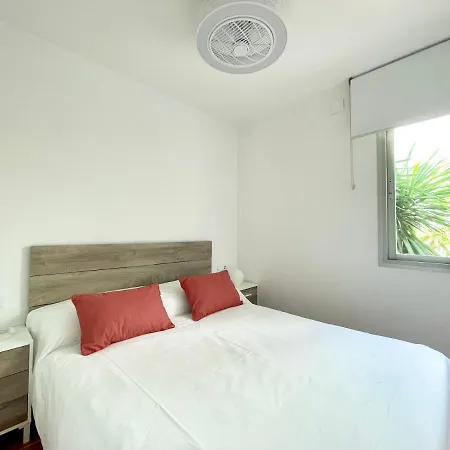 Apartamento Luminoso Frente Al Mar Con Piscina *